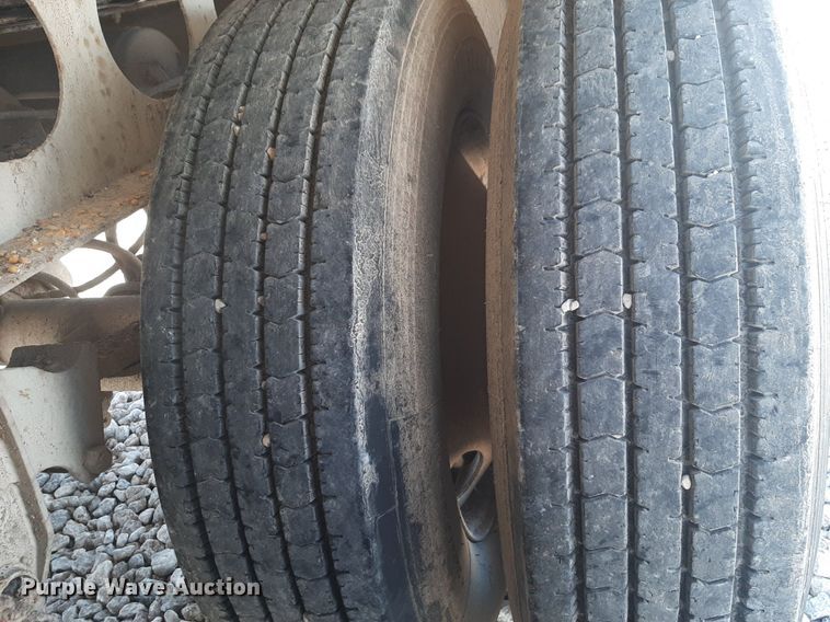 image for item DQ6994 2000 Trinity  live bottom trailer