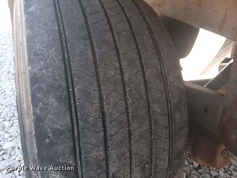 image for item DQ6995 2018 Utility Trailer VS2DX dry van trailer