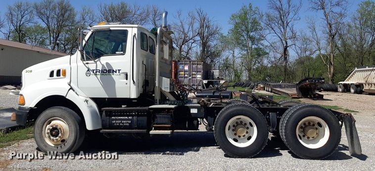 image for item DQ7013 2001 Sterling  A-Line semi truck