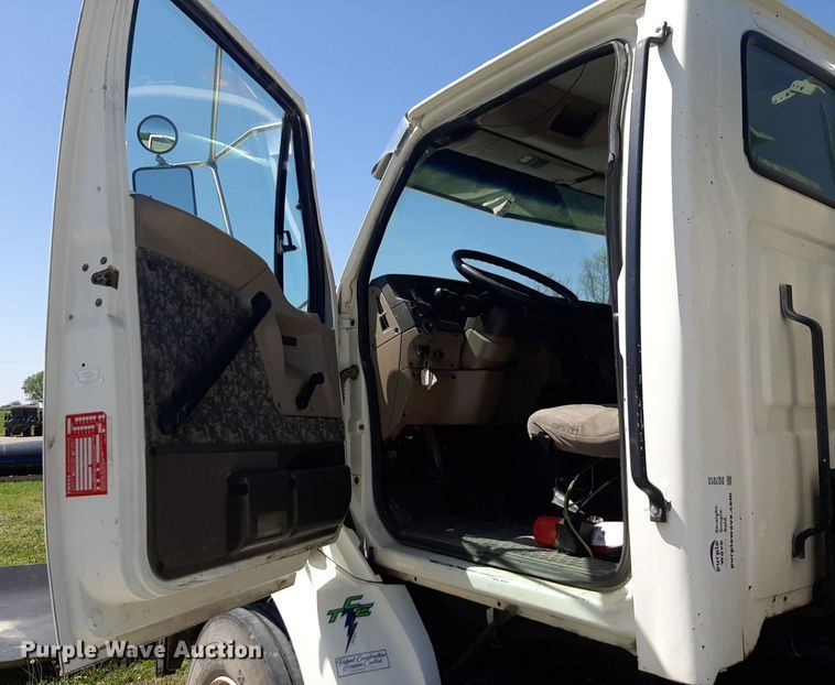 image for item DQ7013 2001 Sterling  A-Line semi truck