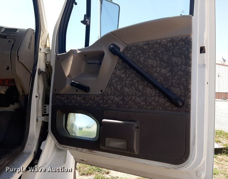 image for item DQ7013 2001 Sterling  A-Line semi truck