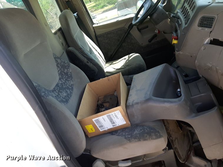 image for item DQ7013 2001 Sterling  A-Line semi truck