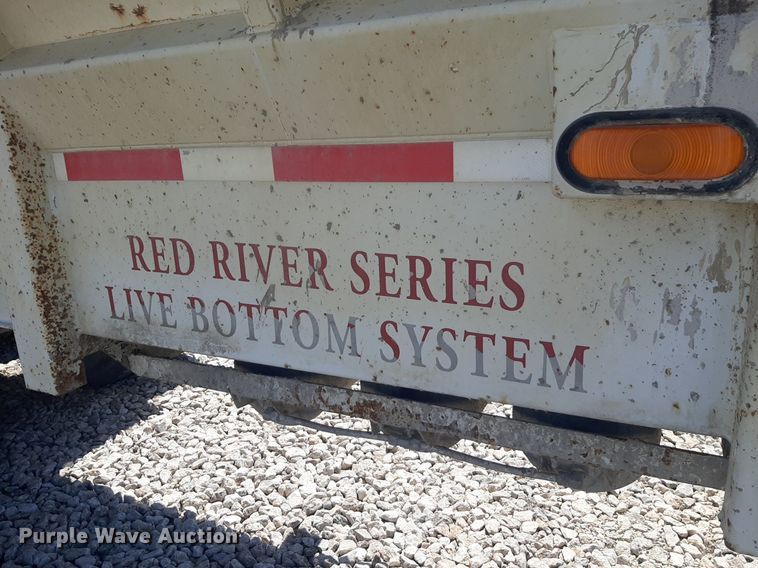 image for item DQ7031 2006 Trail King live bottom trailer