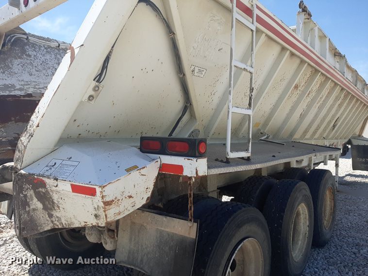 image for item DQ7031 2006 Trail King live bottom trailer