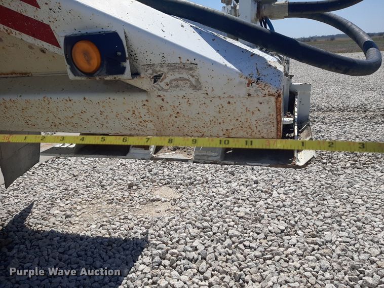 image for item DQ7031 2006 Trail King live bottom trailer