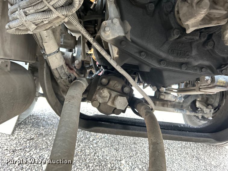 image for item EG1409 2006 Kenworth T800 semi truck