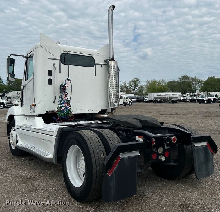 image for item EG1445 2002 Freightliner  Century Class semi truck