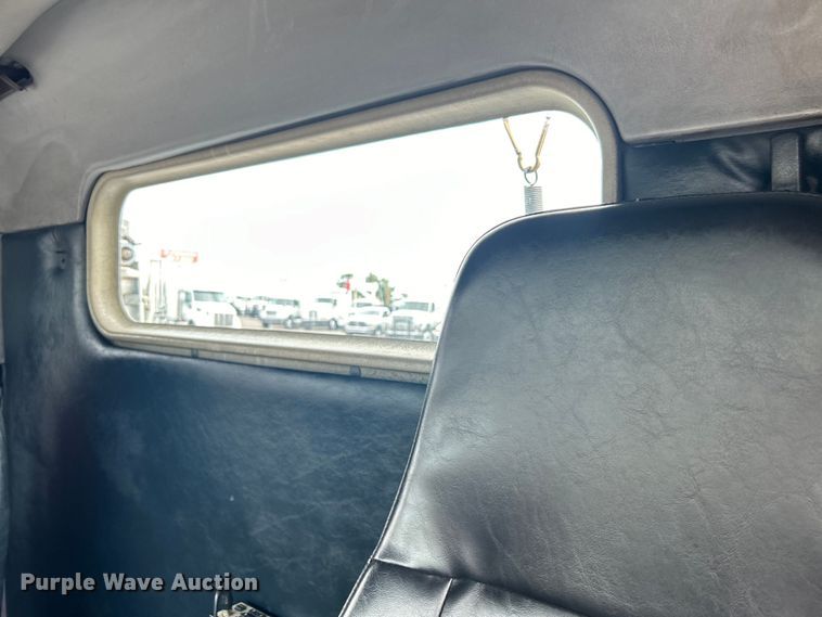 image for item EG1445 2002 Freightliner  Century Class semi truck