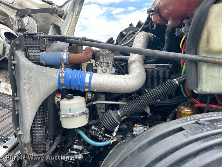 image for item EG1445 2002 Freightliner  Century Class semi truck