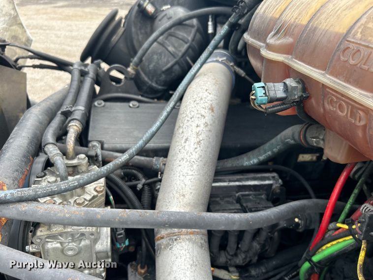 image for item EG1445 2002 Freightliner  Century Class semi truck