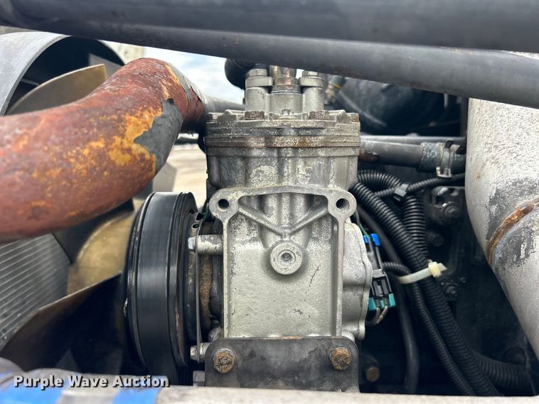 image for item EG1445 2002 Freightliner  Century Class semi truck