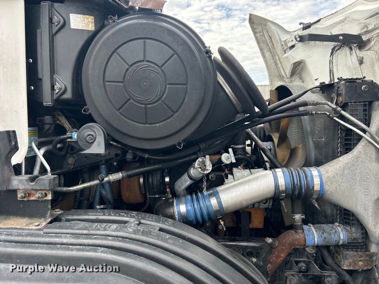 image for item EG1445 2002 Freightliner  Century Class semi truck