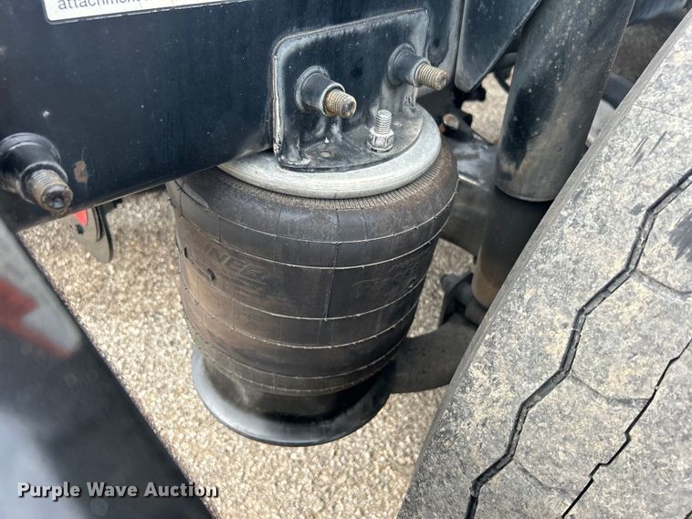 image for item EG1445 2002 Freightliner  Century Class semi truck