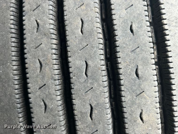 image for item EG1445 2002 Freightliner  Century Class semi truck