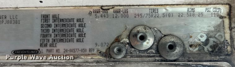 image for item EG1445 2002 Freightliner  Century Class semi truck