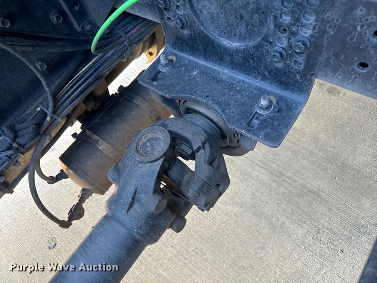 image for item EH3860 2020 Volvo VNL semi truck