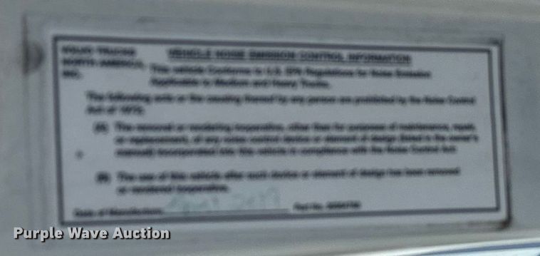 image for item EH3860 2020 Volvo VNL semi truck