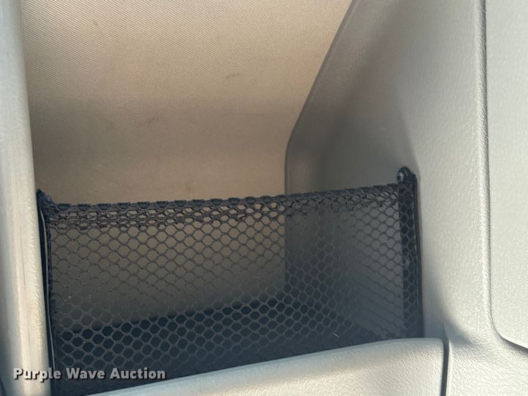 image for item EH3860 2020 Volvo VNL semi truck