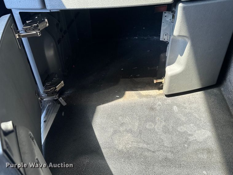 image for item EH3860 2020 Volvo VNL semi truck