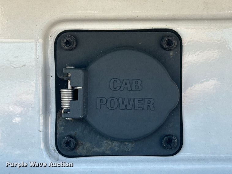 image for item EH3861 2021 Volvo VNL semi truck