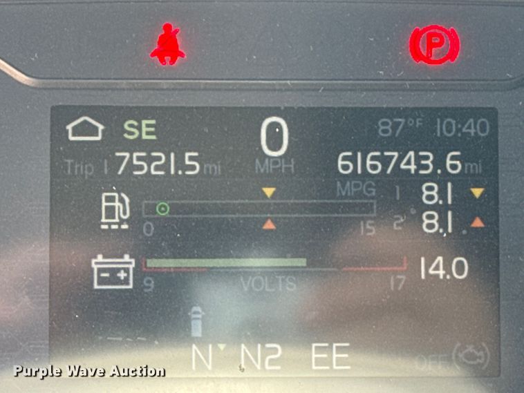 image for item EH3861 2021 Volvo VNL semi truck