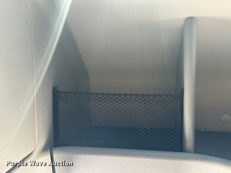 image for item EH3861 2021 Volvo VNL semi truck