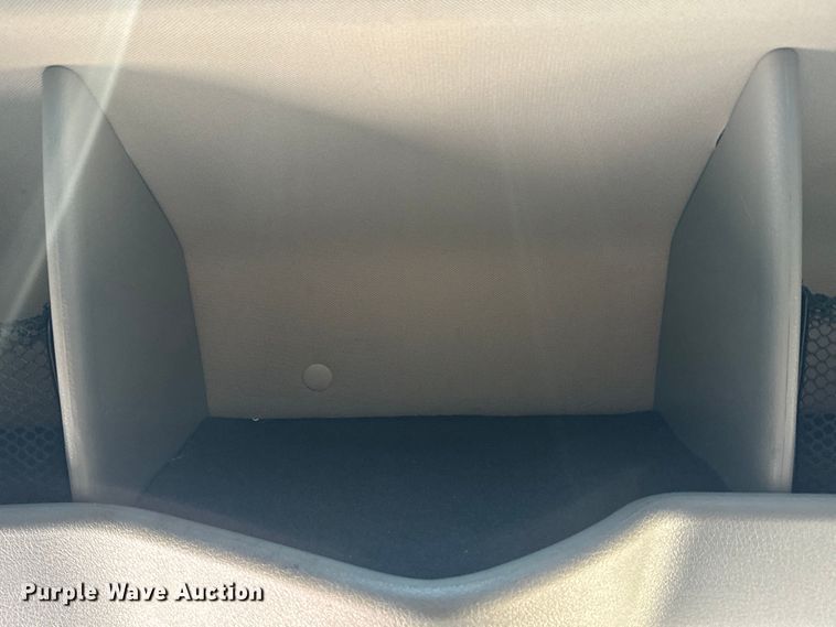 image for item EH3861 2021 Volvo VNL semi truck