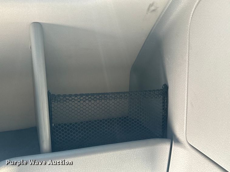 image for item EH3861 2021 Volvo VNL semi truck