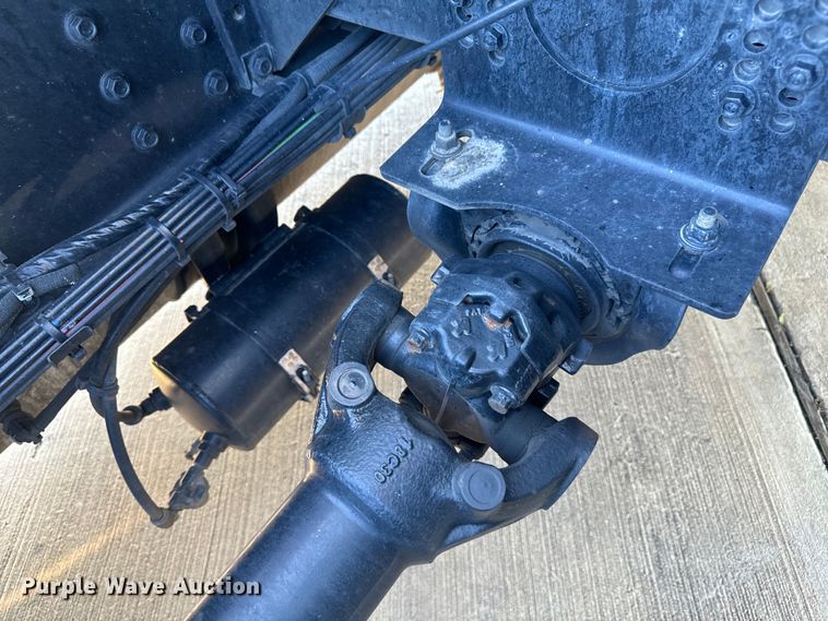 image for item EH3862 2021 Volvo VNL semi truck