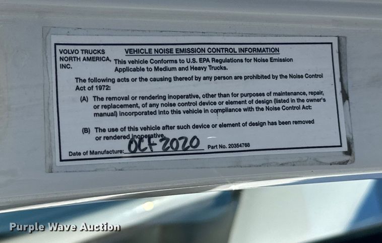 image for item EH3862 2021 Volvo VNL semi truck