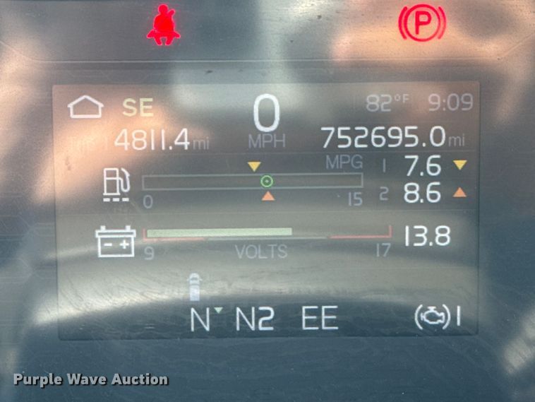 image for item EH3862 2021 Volvo VNL semi truck