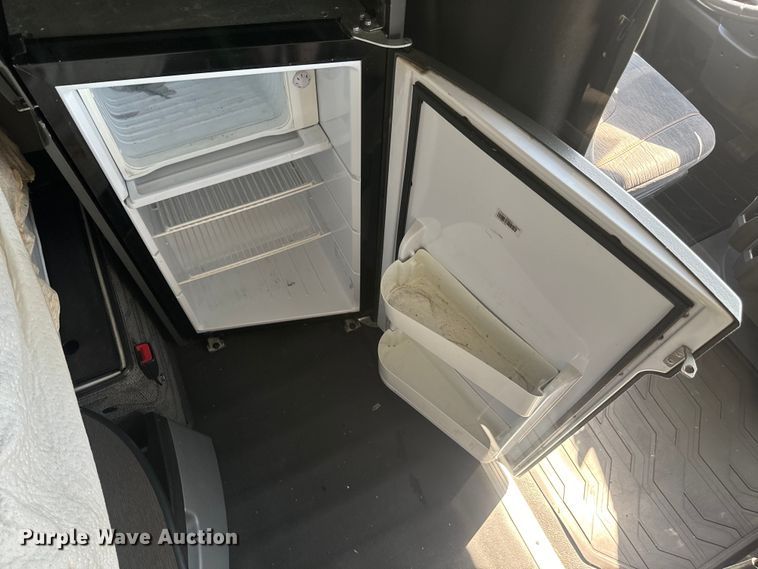 image for item EH3862 2021 Volvo VNL semi truck