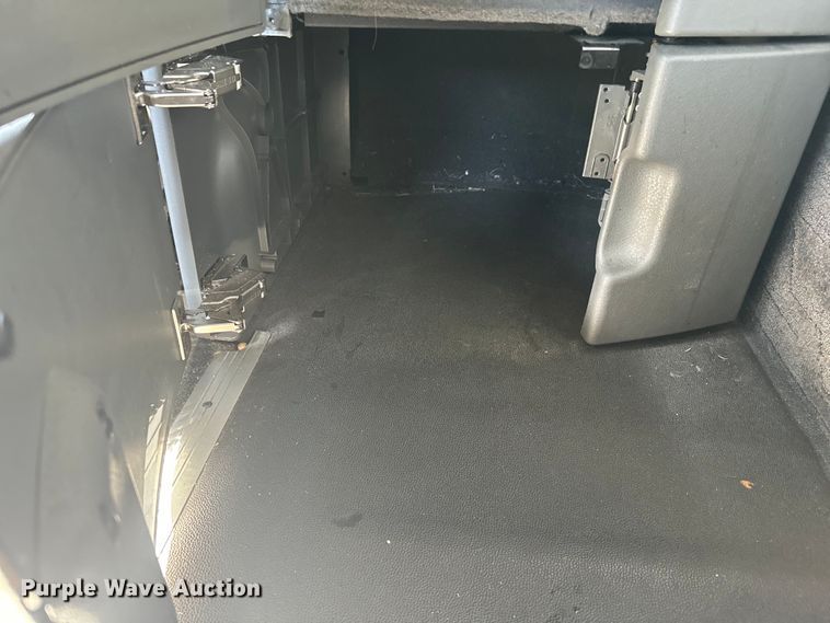 image for item EH3862 2021 Volvo VNL semi truck