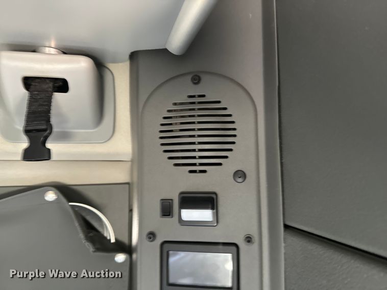 image for item EH3862 2021 Volvo VNL semi truck