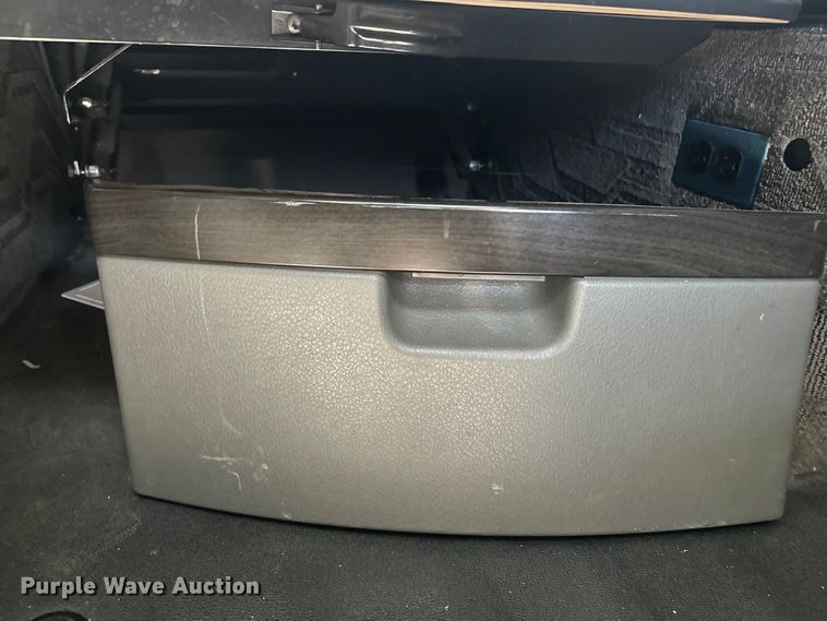 image for item EH3862 2021 Volvo VNL semi truck