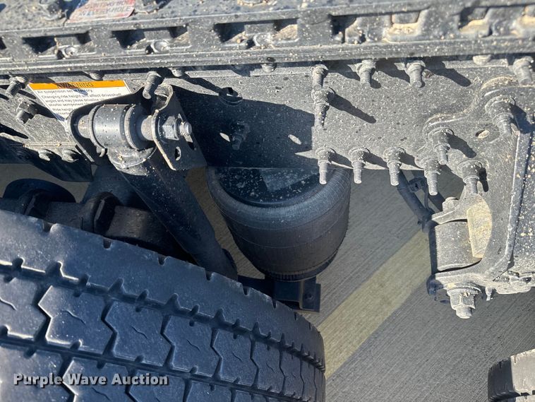 image for item EH3863 2021 Volvo VNL semi truck