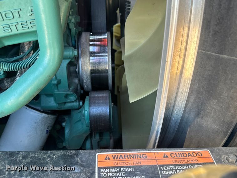 image for item EH3863 2021 Volvo VNL semi truck