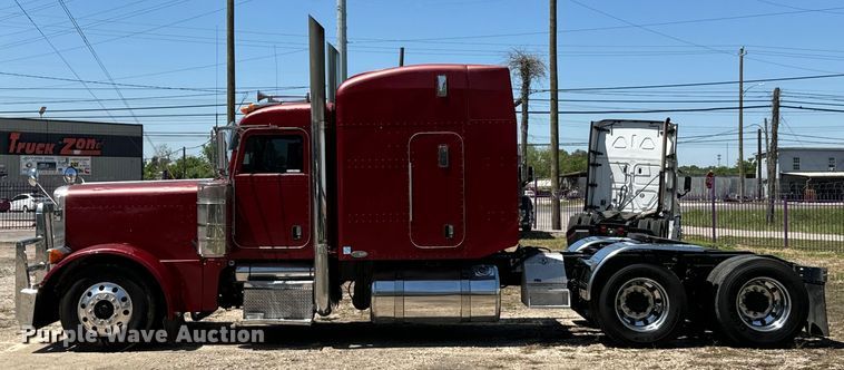 image for item EH3864 2005 Peterbilt  379 semi truck