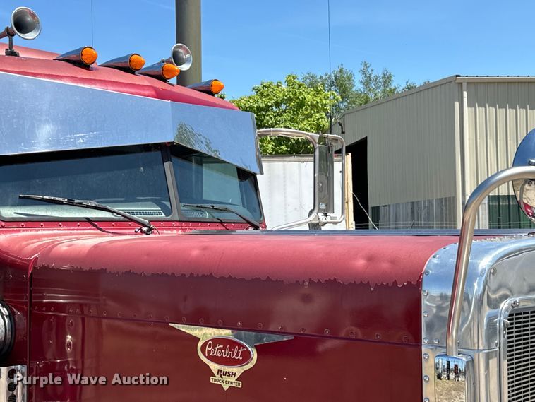 image for item EH3864 2005 Peterbilt  379 semi truck