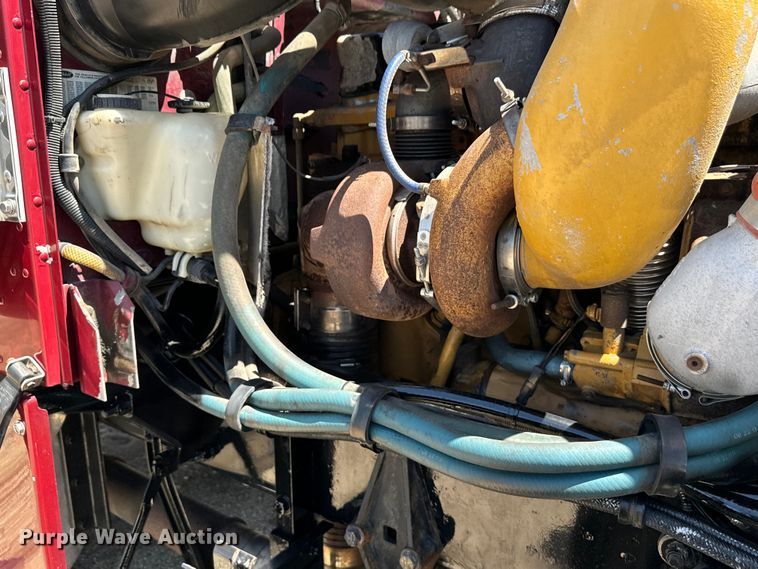 image for item EH3864 2005 Peterbilt  379 semi truck