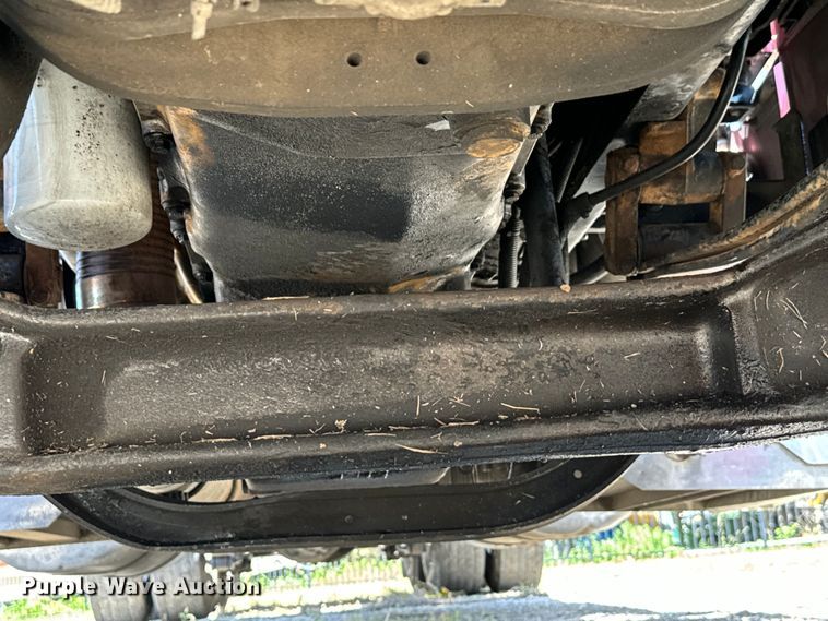 image for item EH3864 2005 Peterbilt  379 semi truck