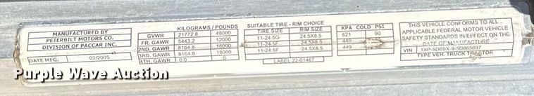 image for item EH3864 2005 Peterbilt  379 semi truck