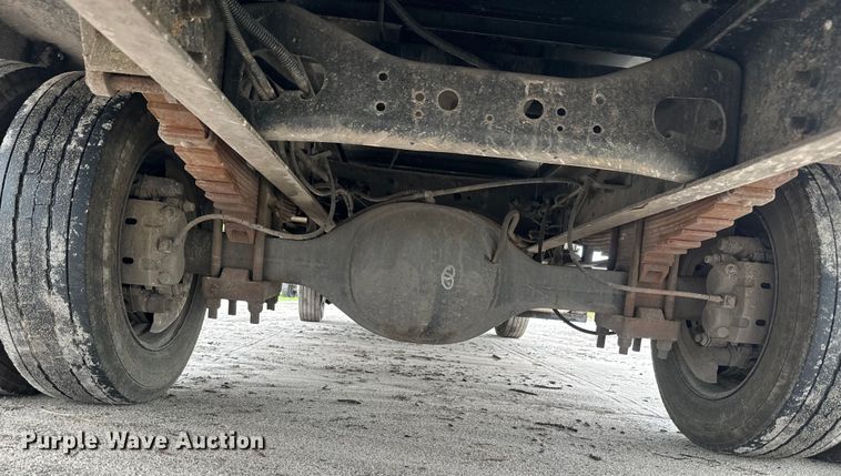 image for item EH5404 2015 International  Terrastar  flatbed truck