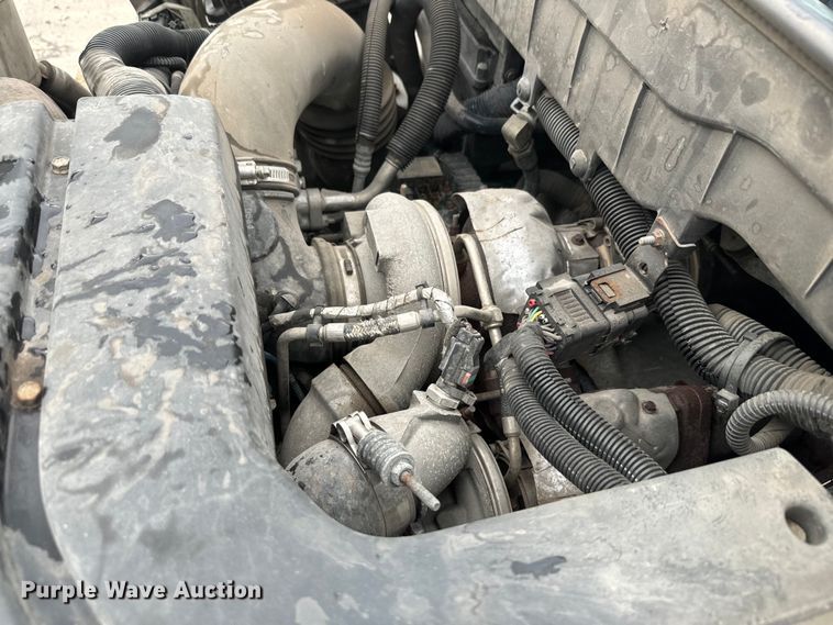 image for item EH5404 2015 International  Terrastar  flatbed truck