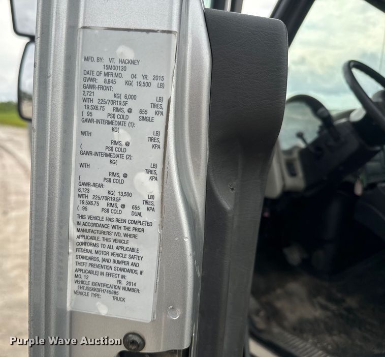 image for item EH5404 2015 International  Terrastar  flatbed truck