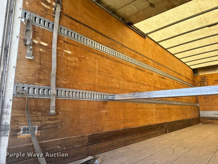 image for item EH5429 2016 Peterbilt 337 box truck