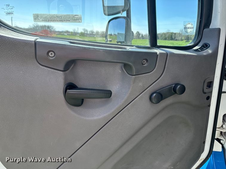 image for item EH5430 2018 Freightliner  Business Class M2 box truck