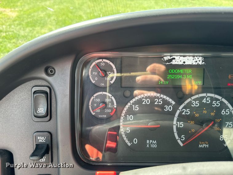 image for item EH5430 2018 Freightliner  Business Class M2 box truck