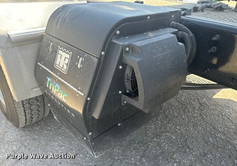 image for item EH5475 2019 Volvo VNL semi truck