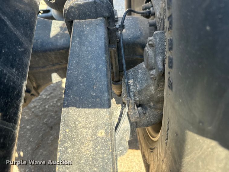 image for item EH5477 2020 Volvo VNL semi truck